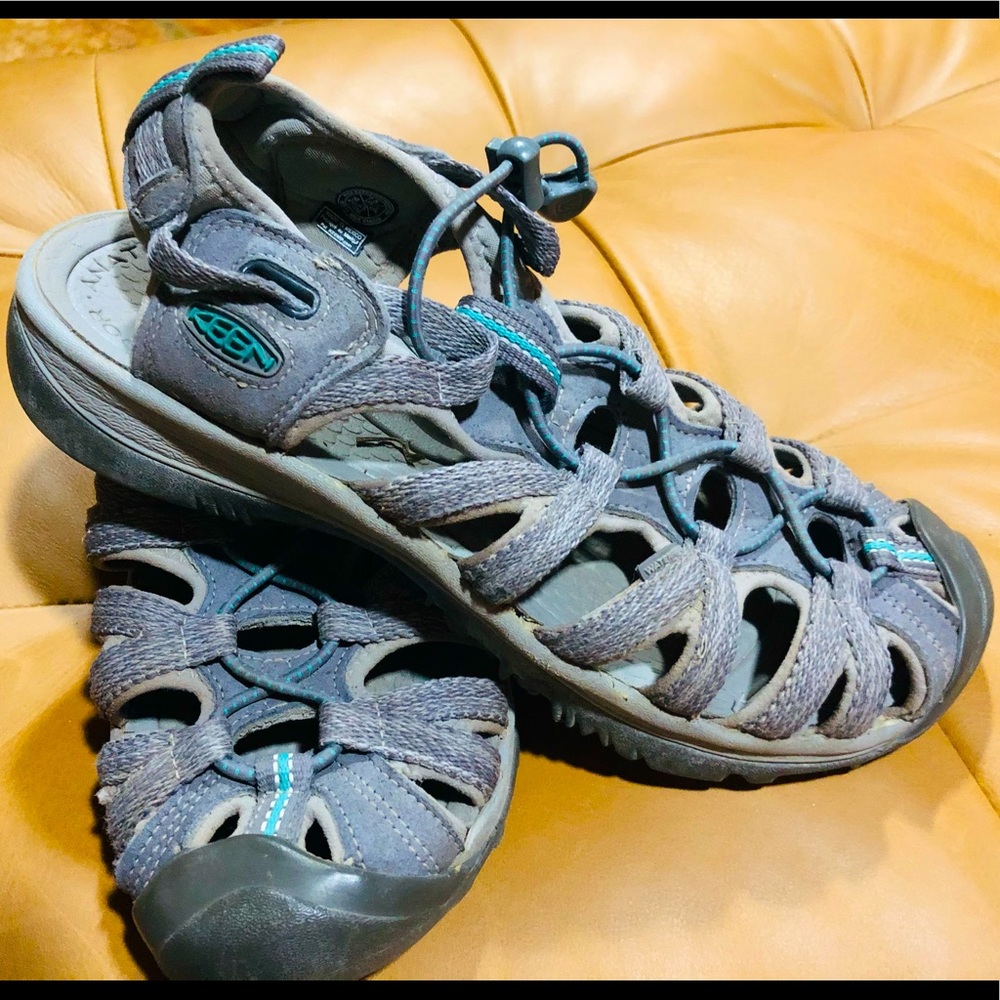 KEEN WHISPER CLOSED TOE WATER SANDAL Women’s 7.5 Medium Grey/Peacock Green